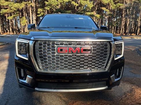 Used 2021 GMC Yukon Denali w/ Denali Ultimate Package image 9