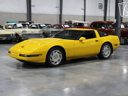 Used 1994 Chevrolet Corvette image 2