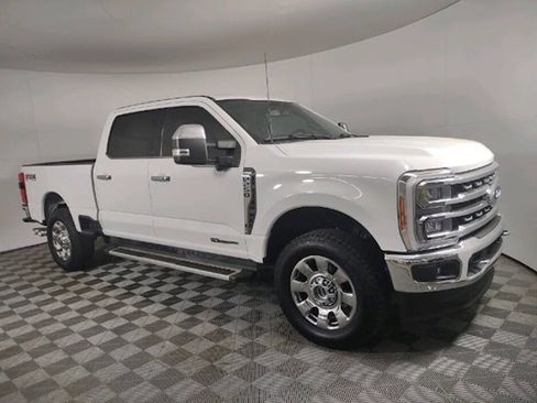 Used 2023 Ford F250 Lariat w/ Chrome Package AWD/4WD image 5