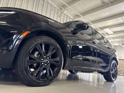 Used 2019 Chevrolet Blazer RS AWD/4WD image 11