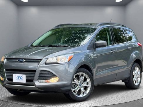 Used 2014 Ford Escape SE w/ Equipment Group 201A AWD/4WD image 1
