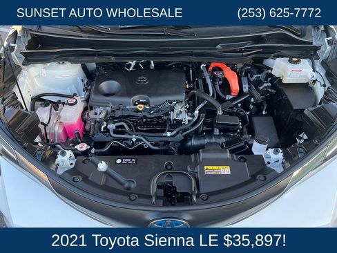 Used 2021 Toyota Sienna LE AWD/4WD image 40