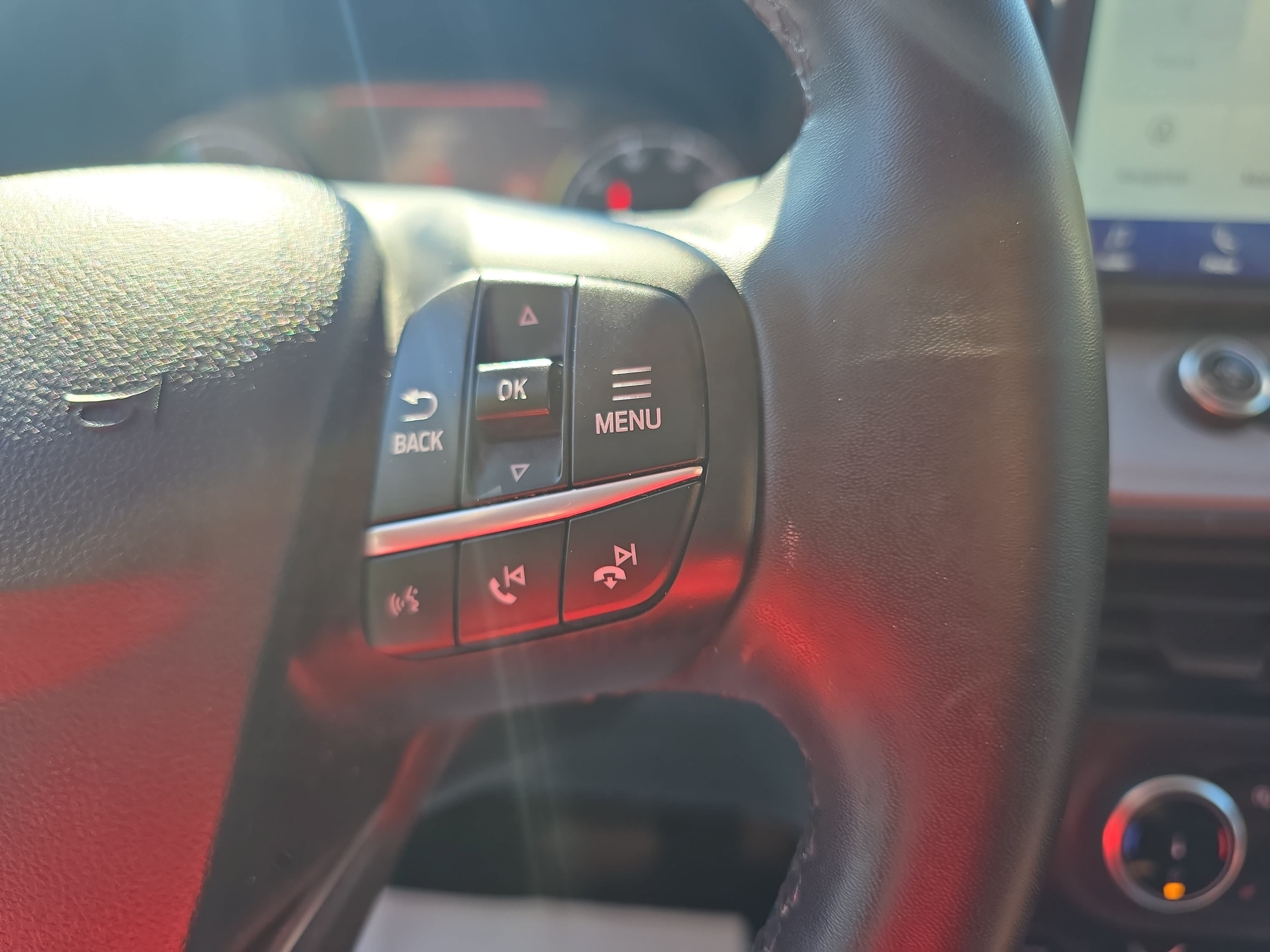 Used 2024 Ford Maverick Lariat FWD image 17