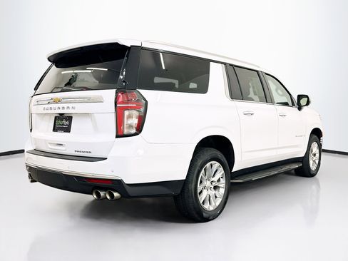 Used 2024 Chevrolet Suburban Premier image 9