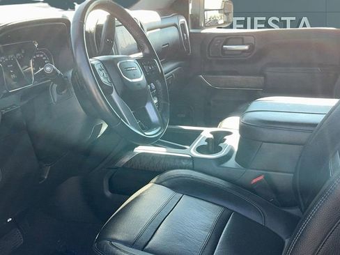 Used 2023 GMC Sierra 3500 Denali w/ Denali Ultimate Package image 11