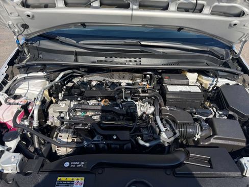 Used 2025 Toyota Corolla LE FWD image 30