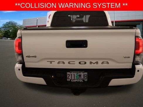 Used 2020 Toyota Tacoma Limited image 5