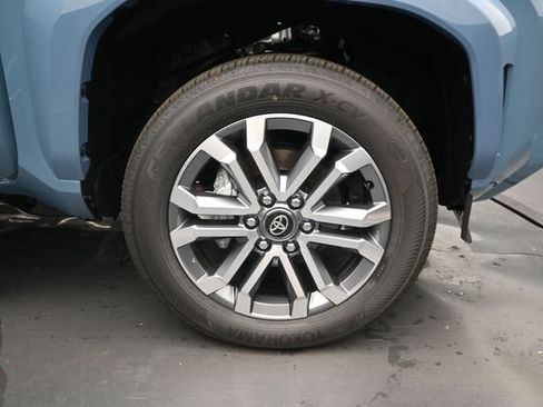 New 2026 Toyota 4Runner Limited AWD/4WD image 16