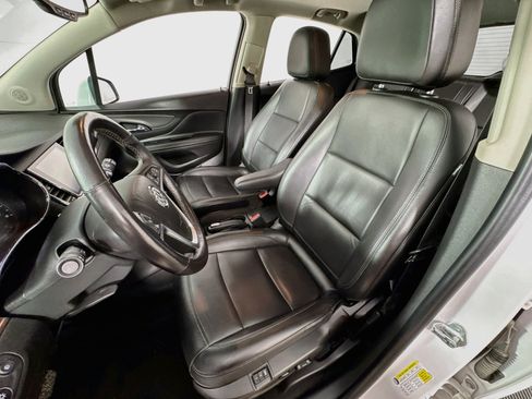 Used 2019 Buick Encore Essence w/ Experience Buick Package AWD/4WD image 14