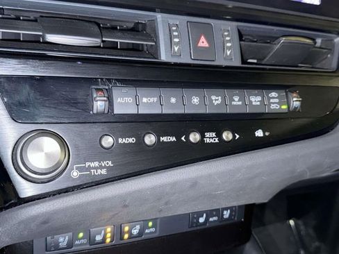 Certified 2023 Lexus ES 350 w/ Premium Package image 25