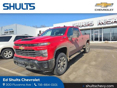 Used 2024 Chevrolet Silverado 2500 Custom w/ Custom Value Package image 1