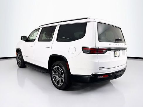 Used 2025 Jeep Wagoneer Series II w/ 8-Passenger Seating Package AWD/4WD image 7