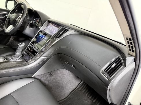 Used 2019 INFINITI Q50 Luxe w/ Essential Package (3.0T Luxe) AWD/4WD image 51