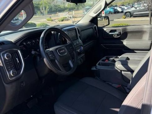 Used 2022 GMC Sierra 1500 Elevation w/ X31 Off-Road Package AWD/4WD image 16