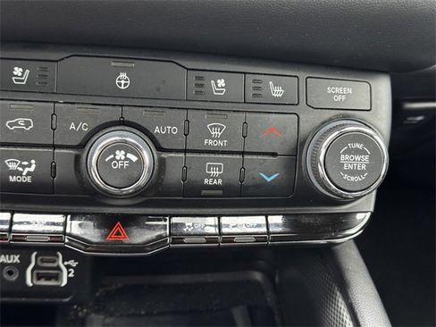 Used 2023 Dodge Durango R/T w/ Blacktop Package image 39