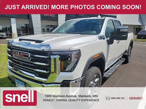 Used 2025 GMC Sierra 2500 SLT w/ SLT Premium Package AWD/4WD image 1