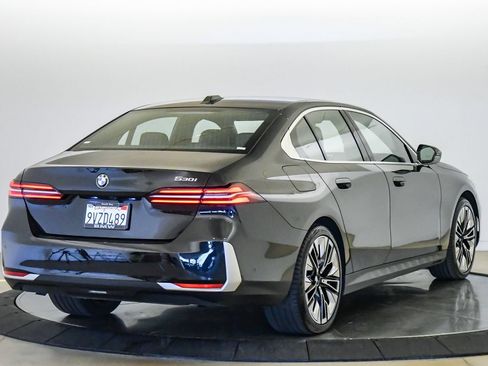 Used 2026 BMW 530i RWD image 5