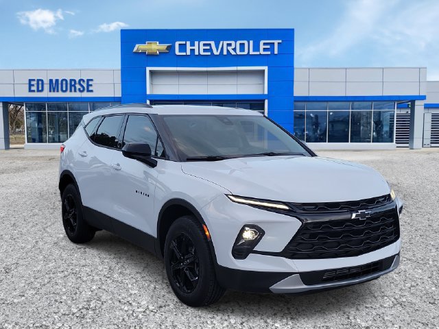 New 2026 Chevrolet Blazer LT w/ Convenience Package FWD image 2