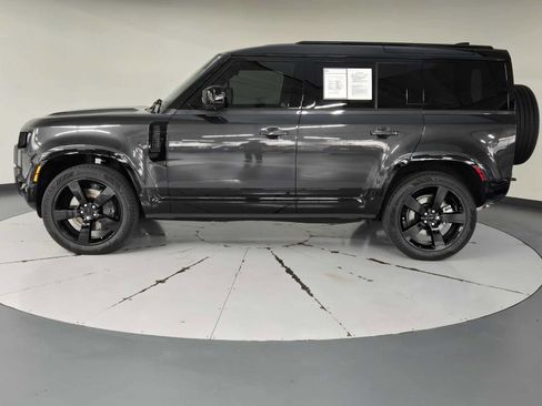 Used 2026 Land Rover Defender 110 X-Dynamic SE AWD/4WD image 5
