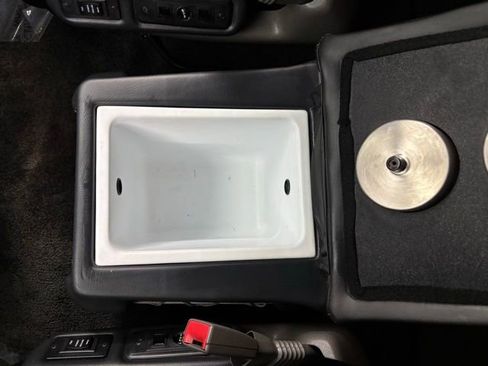 Used 2021 Chevrolet Express 2500 image 40