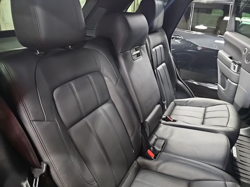 Used 2020 Land Rover Range Rover Sport HSE Dynamic AWD/4WD image 12