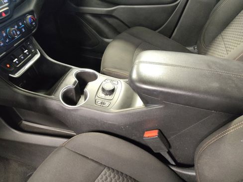 Used 2020 GMC Terrain SLE w/ Driver Convenience Package FWD image 26