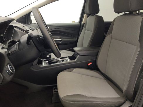 Used 2017 Ford Escape SE image 17