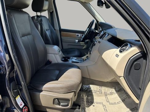 Used 2014 Land Rover LR4 HSE LUX image 28