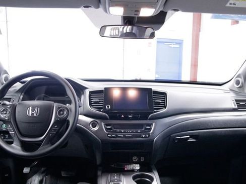 Certified 2023 Honda Ridgeline Sport image 17