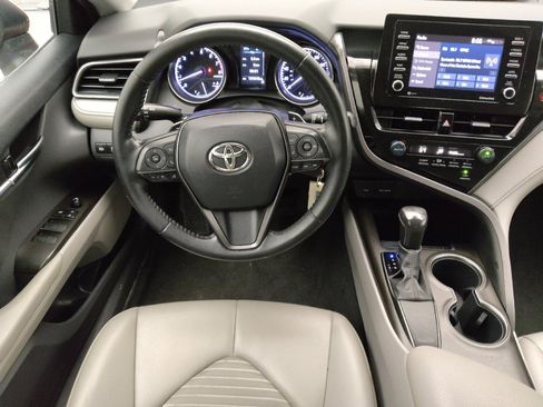 Used 2021 Toyota Camry SE FWD image 22
