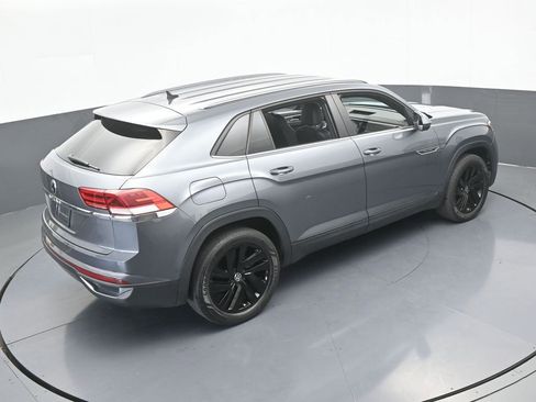 Used 2022 Volkswagen Atlas Cross Sport SE w/ Black Wheel Package image 54