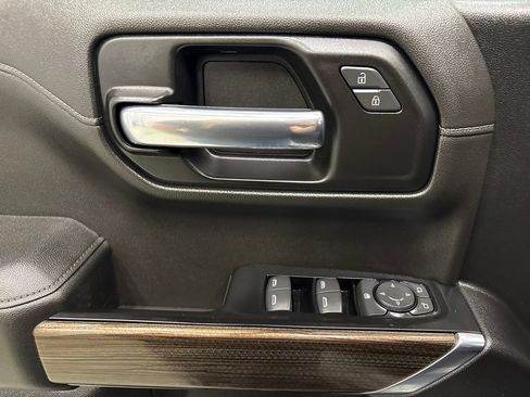 Used 2019 Chevrolet Silverado 1500 LT w/ All-Star Edition AWD/4WD image 17