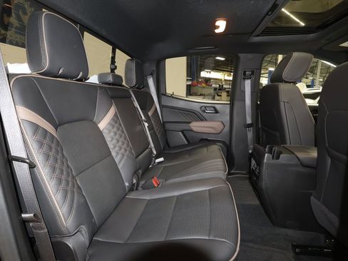 Certified 2025 GMC Canyon Denali AWD/4WD image 26