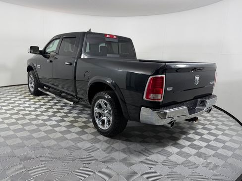 Used 2018 RAM 1500 Laramie AWD/4WD image 8