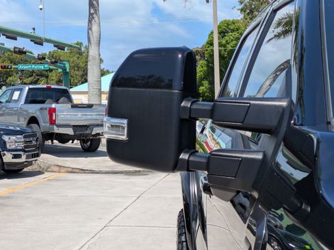 Used 2024 Ford F250 Lariat w/ Lariat Ultimate Package AWD/4WD image 10