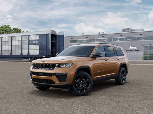 New 2026 Jeep Grand Cherokee L Limited AWD/4WD image 2
