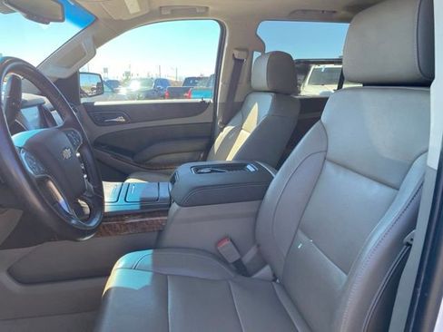 Used 2019 Chevrolet Tahoe Premier AWD/4WD image 16