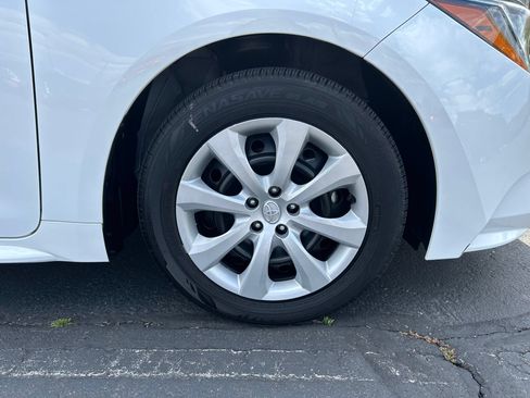 Certified 2024 Toyota Corolla LE FWD image 30