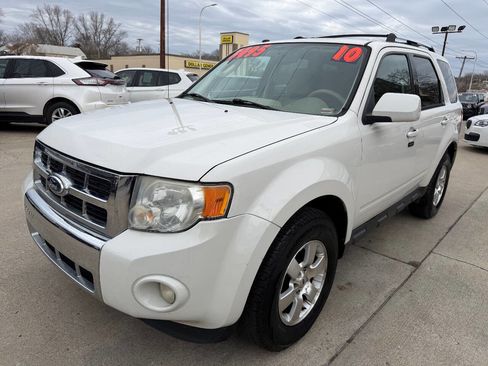Used 2010 Ford Escape Limited image 3