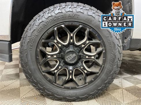 Used 2018 Chevrolet Silverado 1500 LTZ image 14