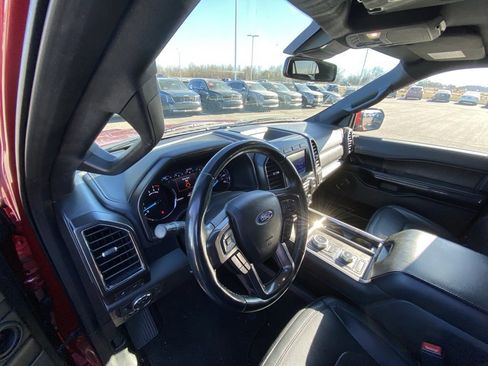 Used 2021 Ford Expedition Max Limited image 9