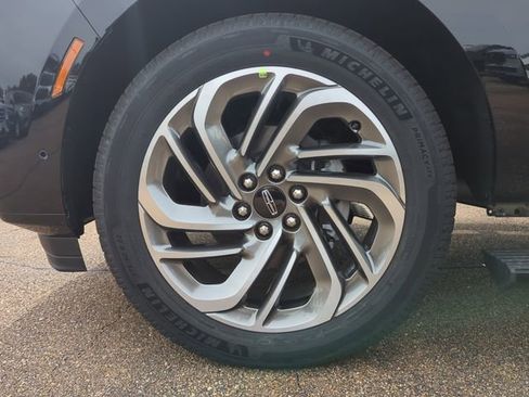 New 2025 Lincoln Navigator Reserve image 47