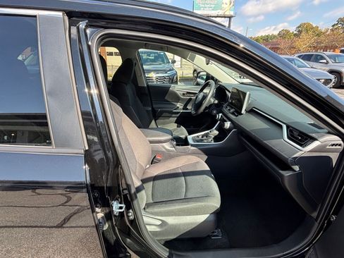 Used 2025 Toyota RAV4 LE image 35