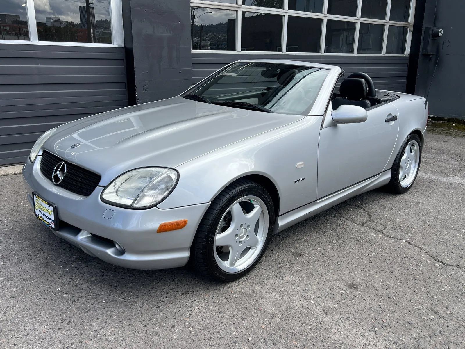 Used 1999 Mercedes-Benz SLK 230 image 1