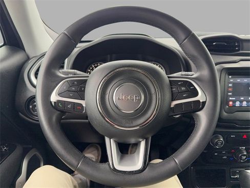 Used 2020 Jeep Renegade Latitude image 12