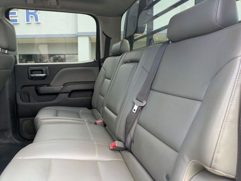 Used 2019 Chevrolet Silverado 2500 W/T w/ WT Convenience Package AWD/4WD image 13