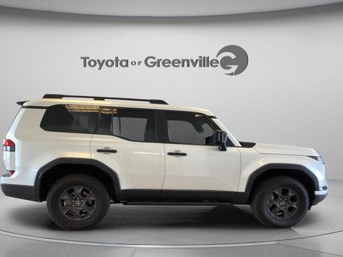 Used 2024 Lexus GX 550 AWD/4WD image 7