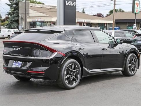 New 2025 Kia EV6 Wind image 8