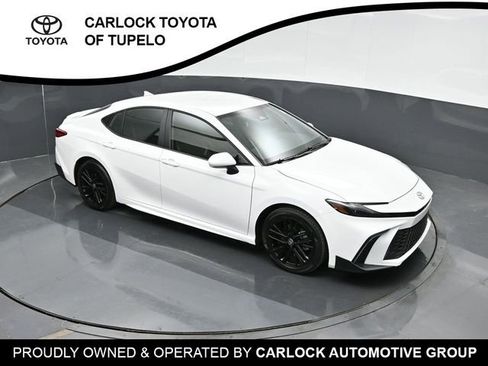 Used 2026 Toyota Camry SE FWD image 41