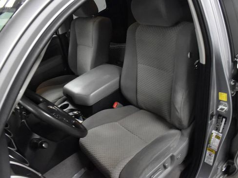 Used 2011 Toyota Tundra 4x4 Double Cab image 12
